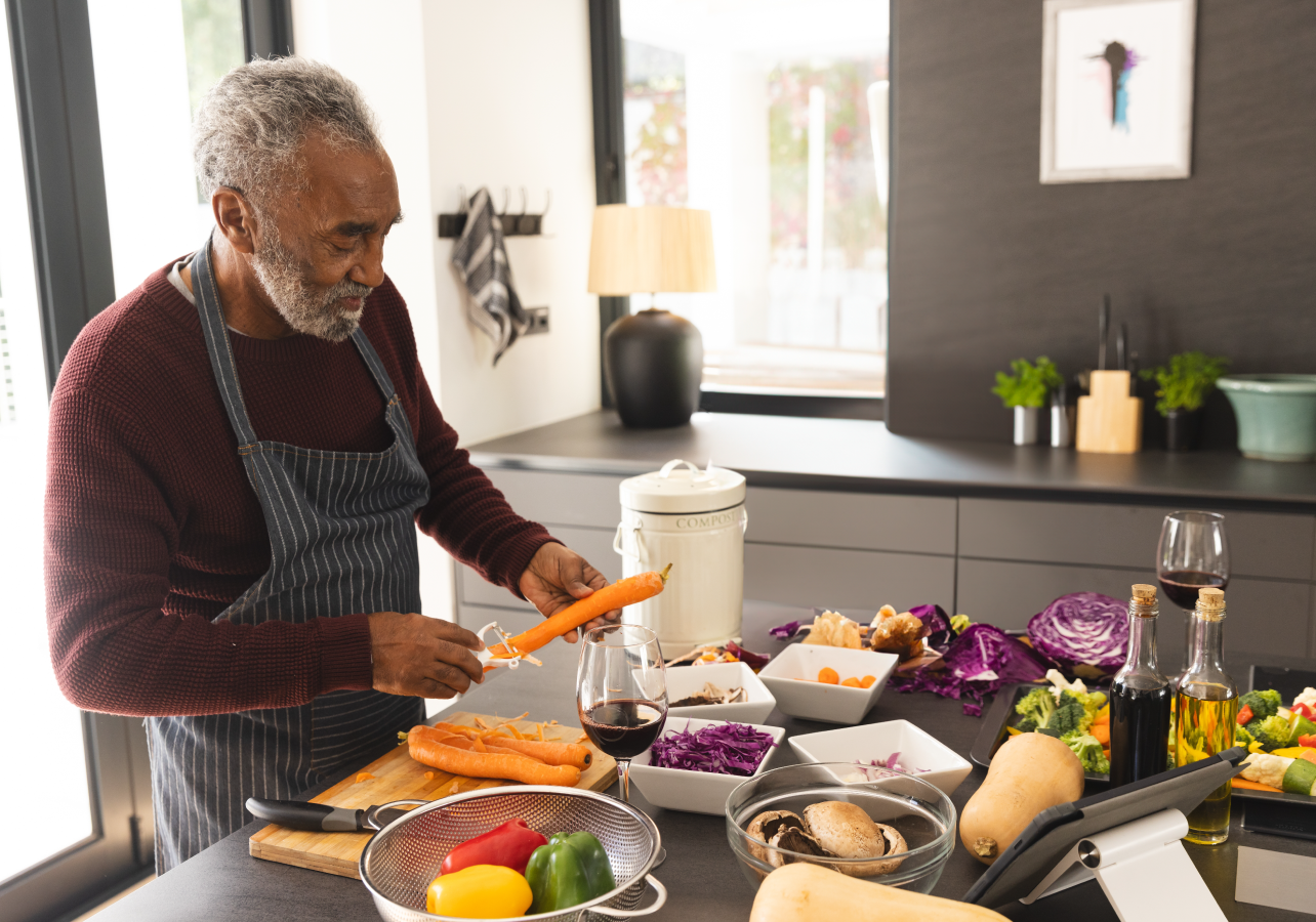 Helping Seniors Age Well: 3 Key Health Habits You Can Track at Home